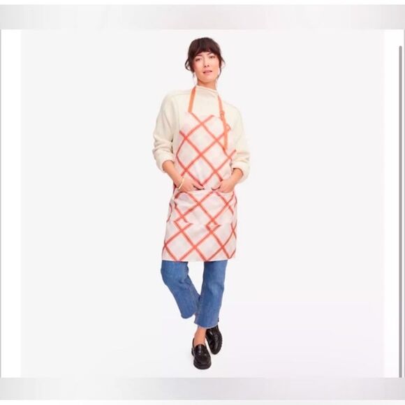 SEWING DOWN SOUTH COOKING APRON IN PERFECTLY PLAID NWOT - Picture 2 of 5